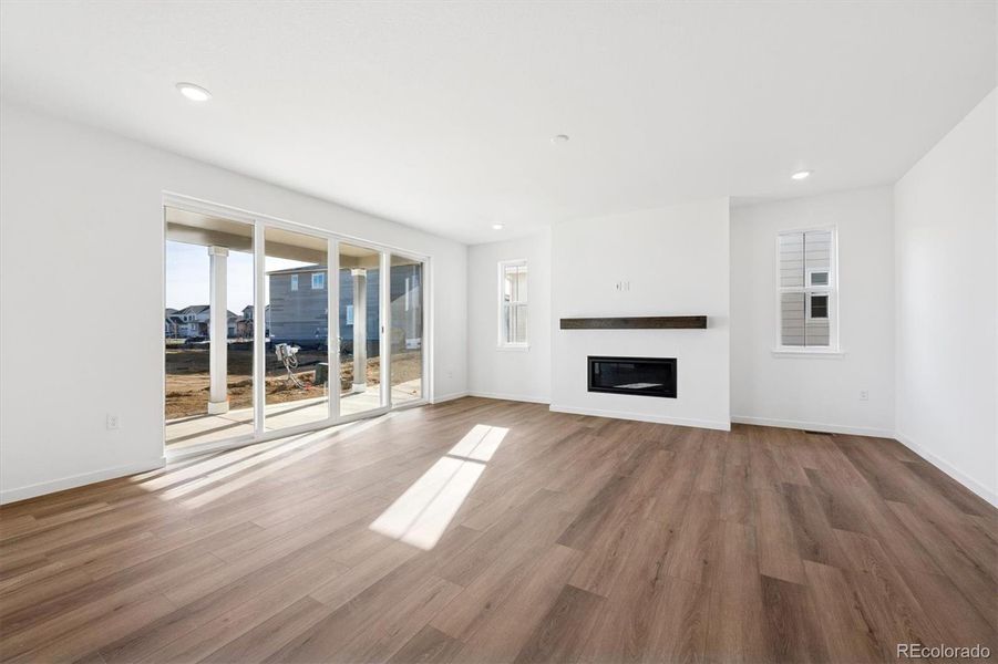 Spacious, unfurnished interior of a new home in Harvest Crossing, Aurora (Image 12). Spacious, unfurnished interior of a new home in Harvest Crossing, Aurora (Image 12).