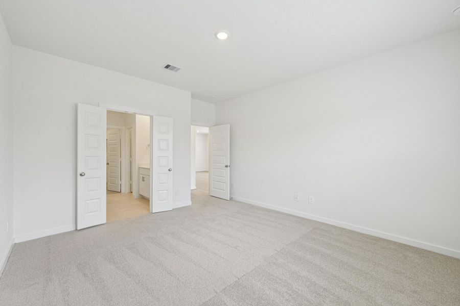 Spacious, unfurnished interior of a new home in Pine Lake Cove - Traditional Series, Montgomery (Image 23).