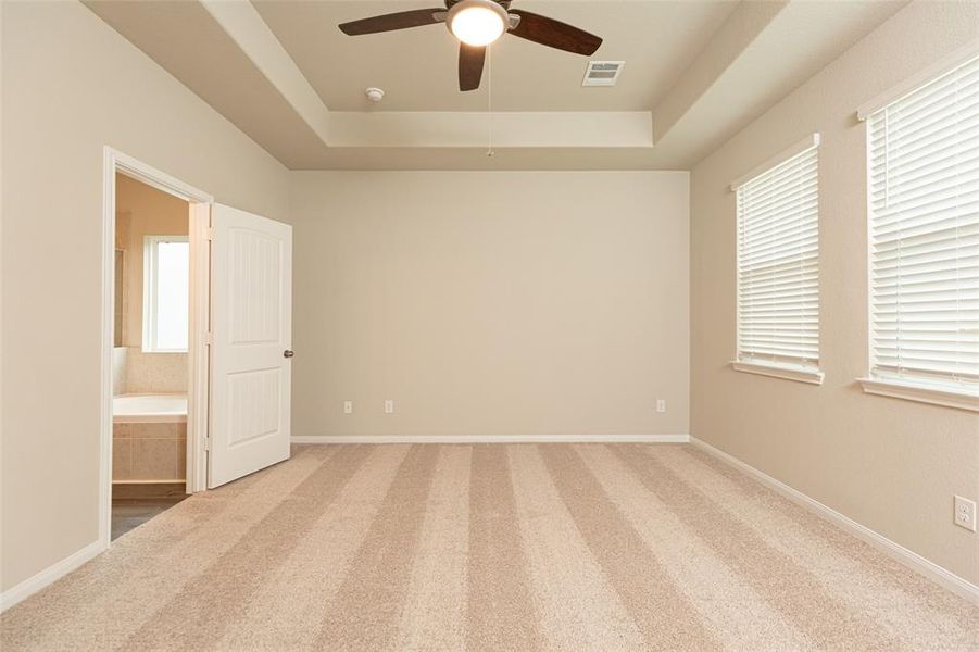 Image 16 of a home in Charleston Heights.