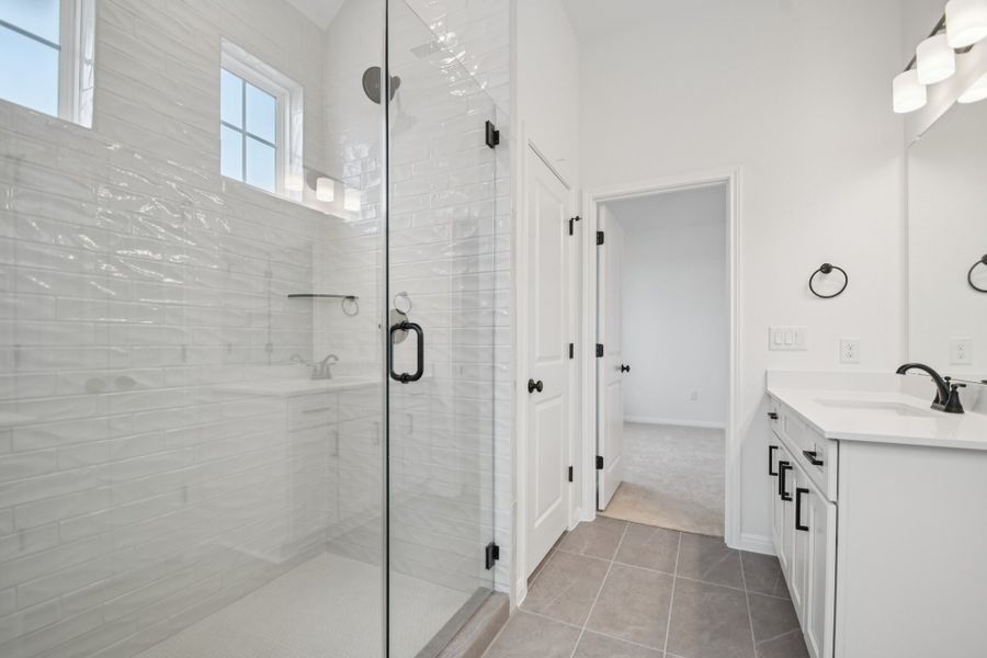 Furnished interior view inside a new home in Porter Country, Buda (Image 7).