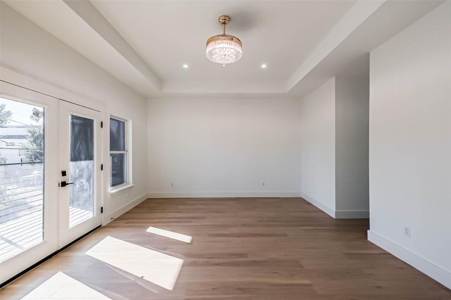 Spacious, unfurnished interior of a new home in , Houston (Image 16).