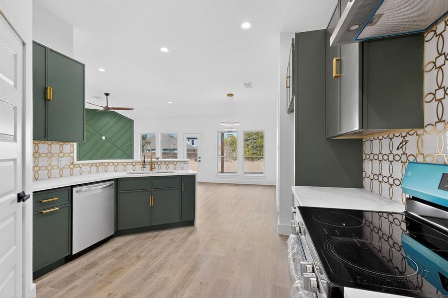 Furnished interior view inside a new home in , Glenn Heights (Image 6).