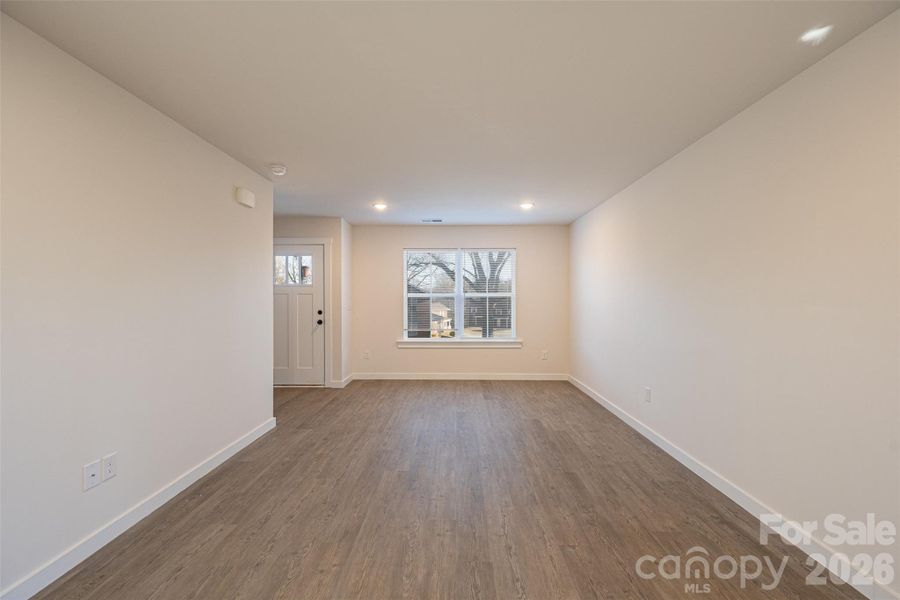 Spacious, unfurnished interior of a new home in , Hickory (Image 5).