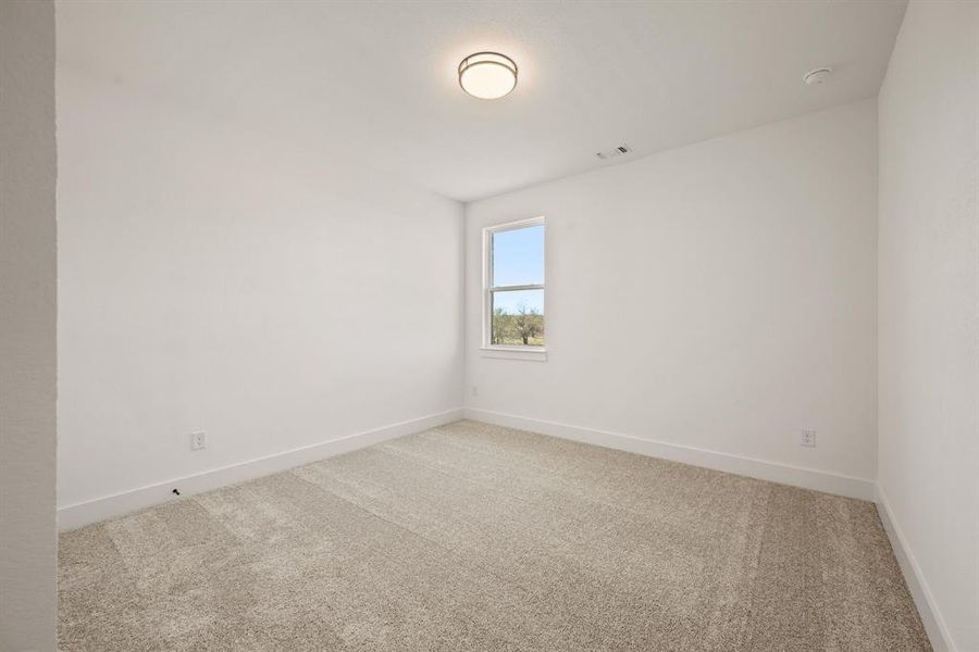 Spacious, unfurnished interior of a new home in Rolling Creek Ranch, Aledo (Image 14). Spacious, unfurnished interior of a new home in Rolling Creek Ranch, Aledo (Image 14).