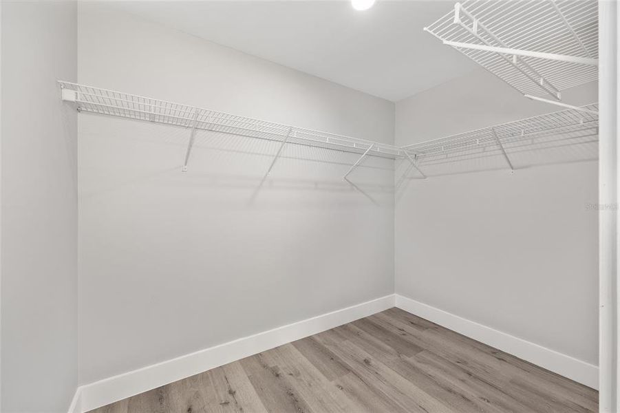 Spacious, unfurnished interior of a new home in , Ocklawaha (Image 37).