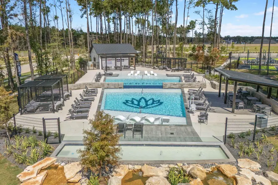 Community amenities in Silverthorne, Conroe (Image 19).