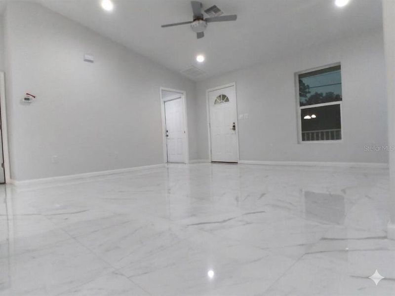 Spacious, unfurnished interior of a new home in , Sebring (Image 12).