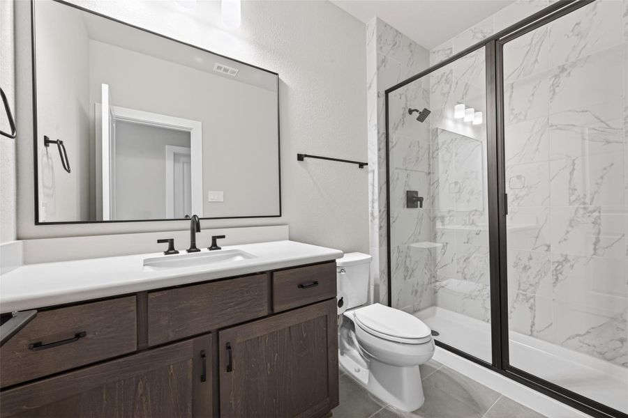 Furnished interior view inside a new home in , Missouri City (Image 13).