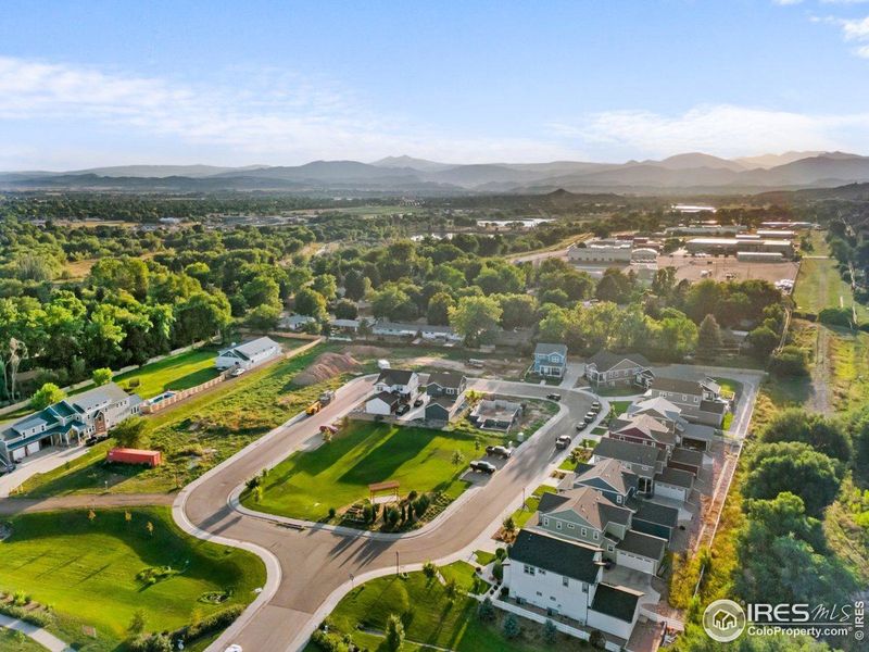 Small, Not Oversized Neighborhood