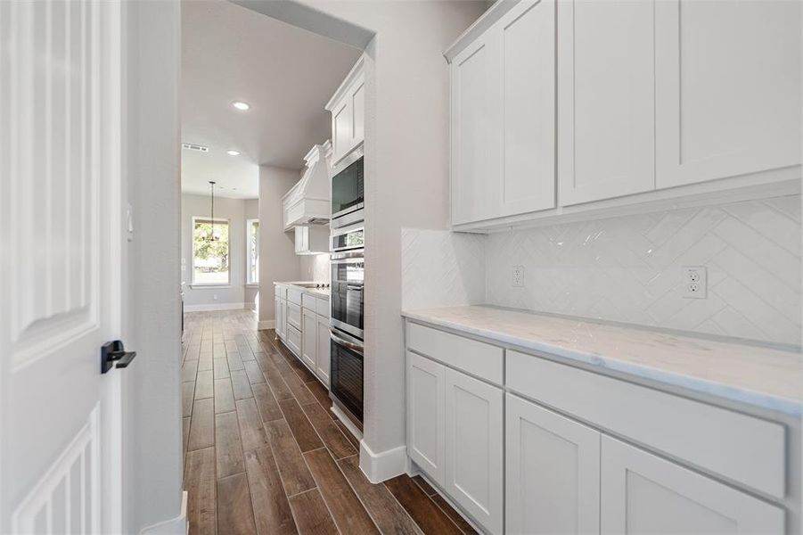 Furnished interior view inside a new home in Fannin Ranch, Leonard (Image 10). Furnished interior view inside a new home in Fannin Ranch, Leonard (Image 10).
