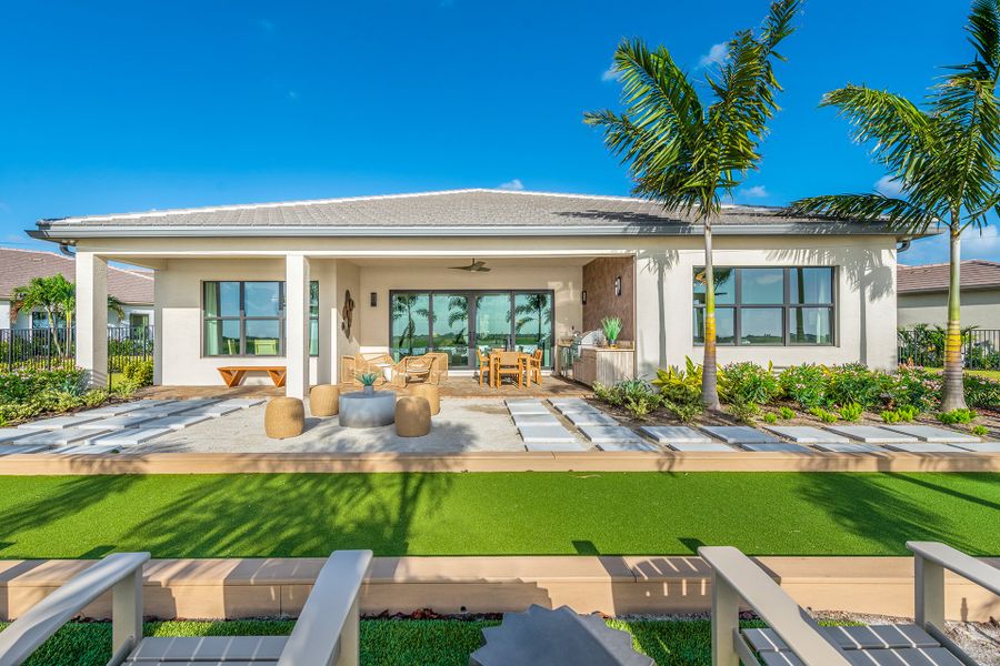 Representative exterior details of a home built from the Caroline by GL Homes in Valencia Parc at Riverland, Port St. Lucie (Image 21).