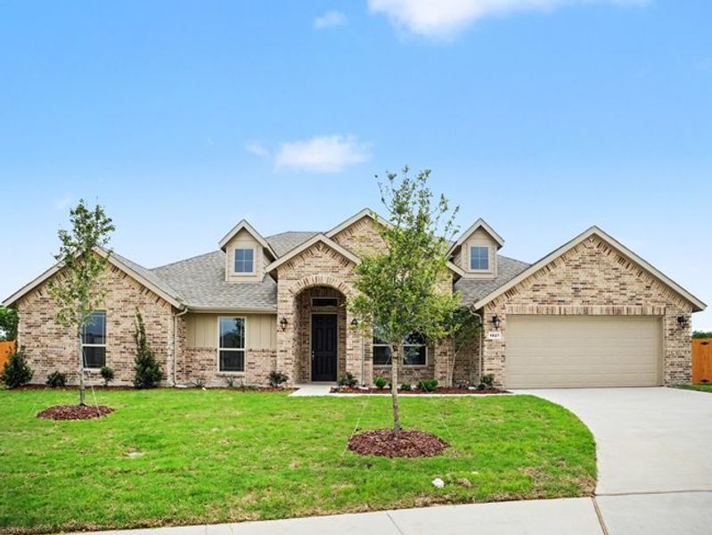 Front exterior of a new home in Cole Crossing Estates, DeSoto, TX, highlighting curb appeal (Image 17). Front exterior of a new home in Cole Crossing Estates, DeSoto, TX, highlighting curb appeal (Image 17).