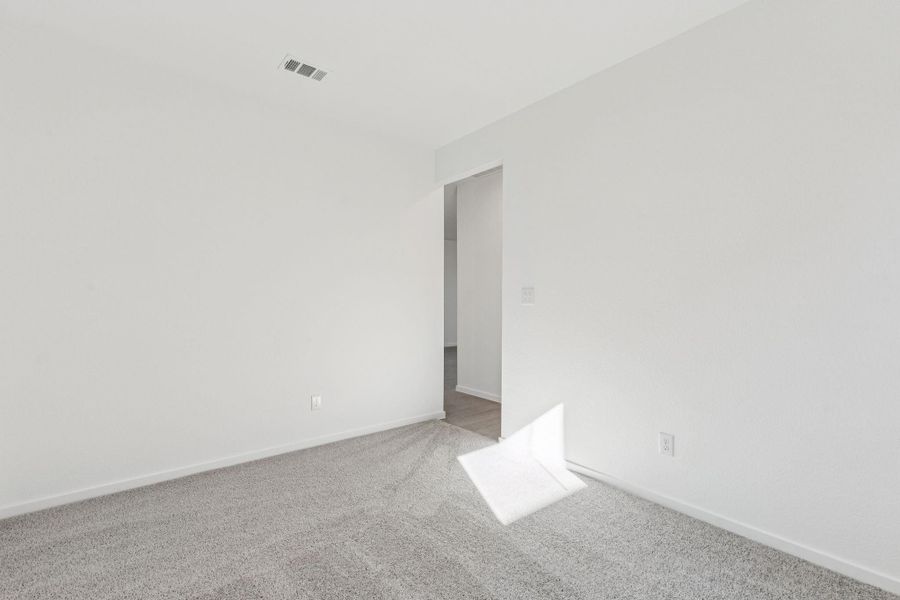 Spacious, unfurnished interior of a new home in Montgomery Bend, Montgomery (Image 28).