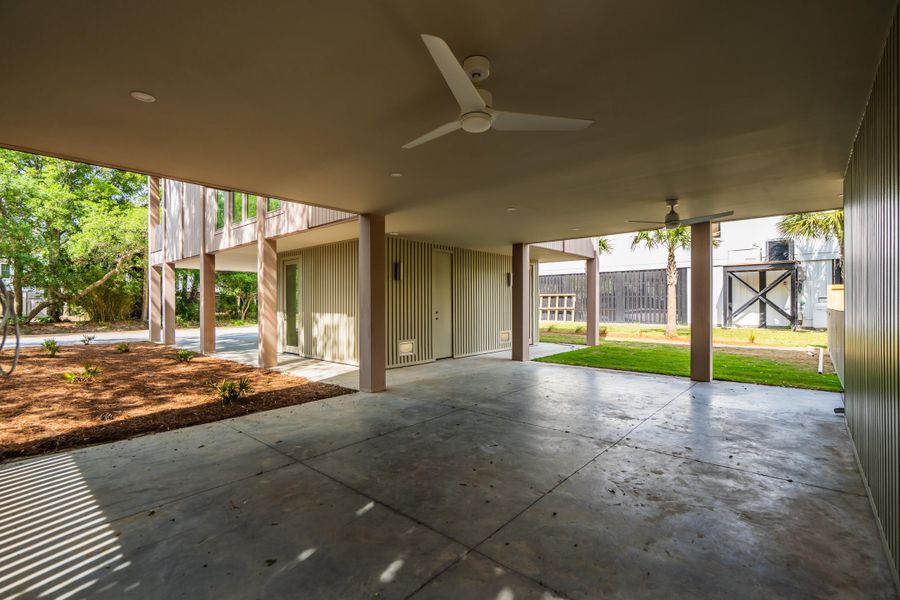 Exterior details and patio area of a home in , Edisto Island (Image 3).