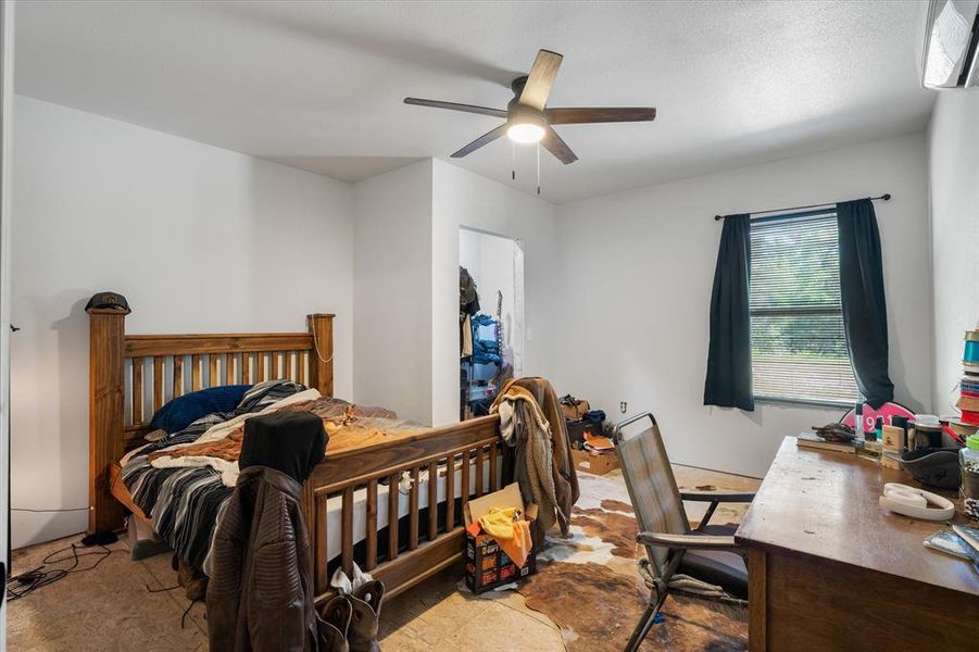 Furnished interior view inside a new home in , Grand Saline (Image 5).
