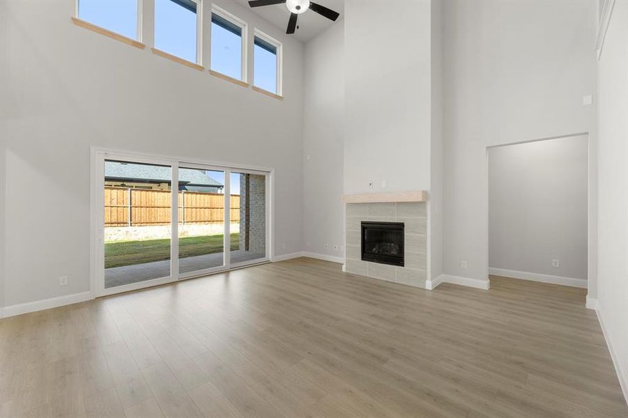 13. 2232 Euclid - Family (2) 13. 2232 Euclid - Family (2)