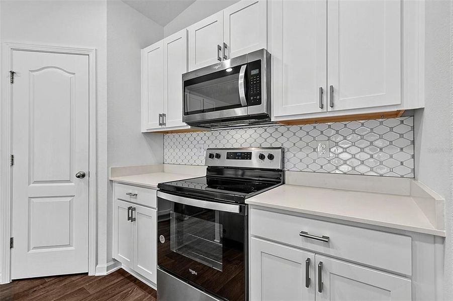Furnished interior view inside a new home in , Palm Coast (Image 10).