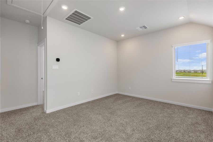 Spacious, unfurnished interior of a new home in Glendale Lakes, Arcola (Image 23).