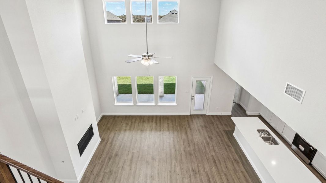 Spacious, unfurnished interior of a new home in Silverado, Aubrey (Image 6).