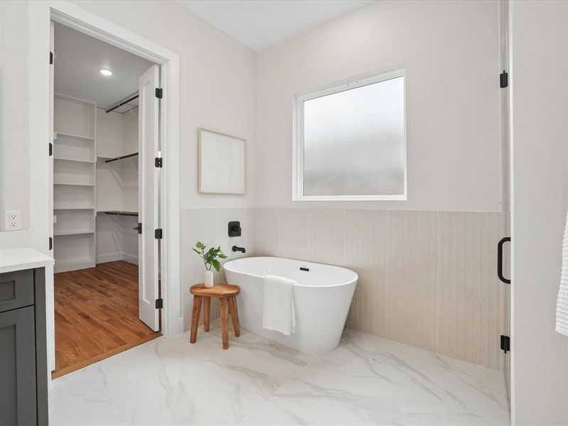 Furnished interior view inside a new home in , Dallas (Image 17).