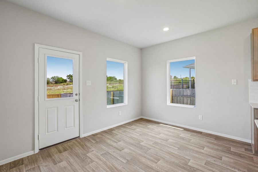 Spacious, unfurnished interior of a new home in Cloverleaf, Austin (Image 34). Spacious, unfurnished interior of a new home in Cloverleaf, Austin (Image 34).