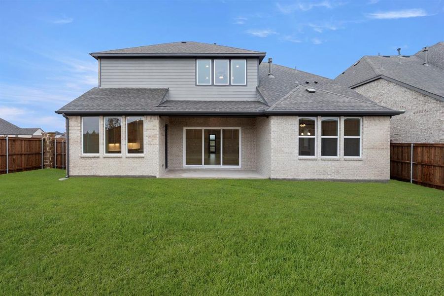 26. 2101 Clairmount - Back