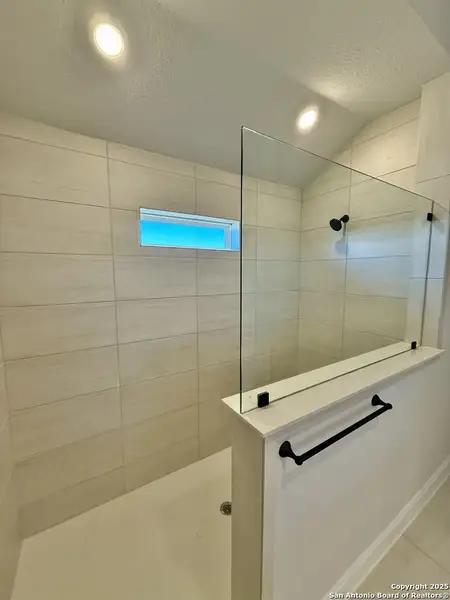 Close-up of interior finishes inside a home in Meyer Ranch – Legacy Series, New Braunfels (Image 6).