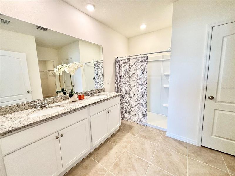 Furnished interior view inside a new home in Cascades, Davenport (Image 3).