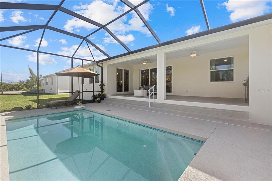 Exterior details and patio area of a home in , Port Charlotte (Image 3).