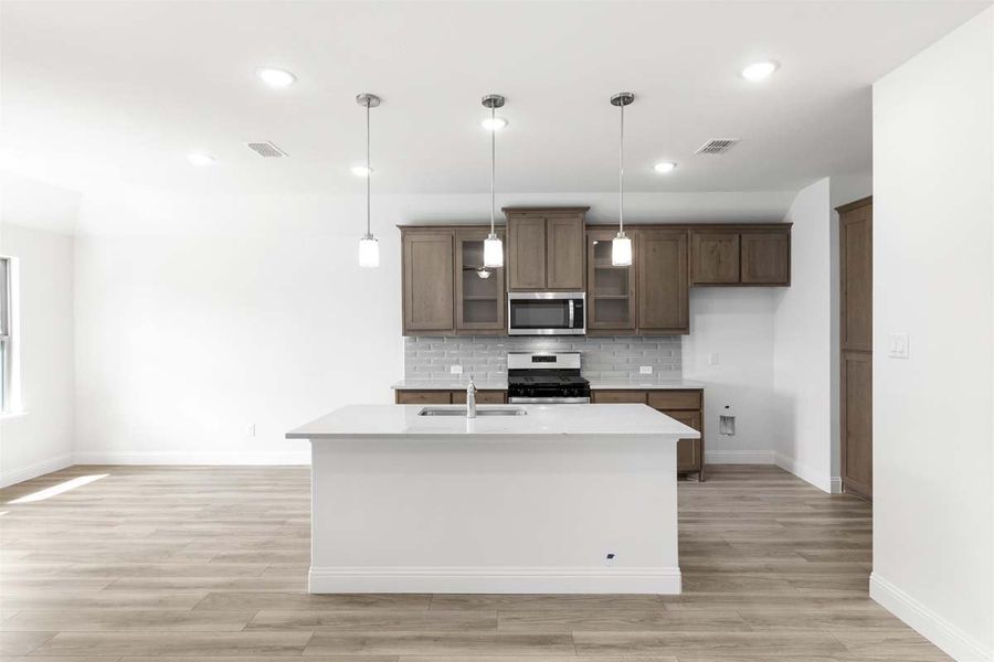Representative furnished interior of a home built from the Prosper by Pacesetter Homes in Timberbrook, Justin (Image 4).