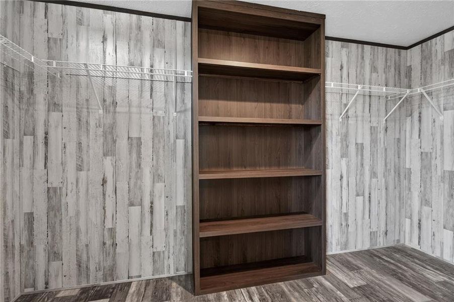 Close-up of interior finishes inside a home in , Rockmart (Image 18).