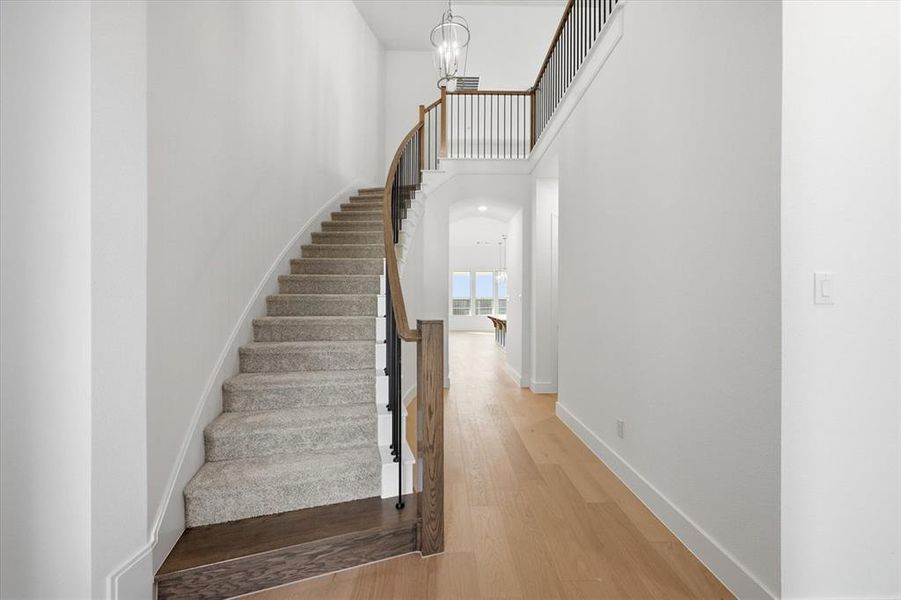 Spacious, unfurnished interior of a new home in Cambridge Crossing, Celina (Image 26).