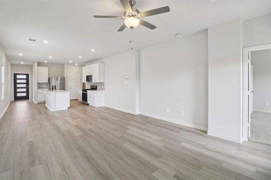 Spacious, unfurnished interior of a new home in Lakehaven - Spring Series, Farmersville (Image 16). Spacious, unfurnished interior of a new home in Lakehaven - Spring Series, Farmersville (Image 16).