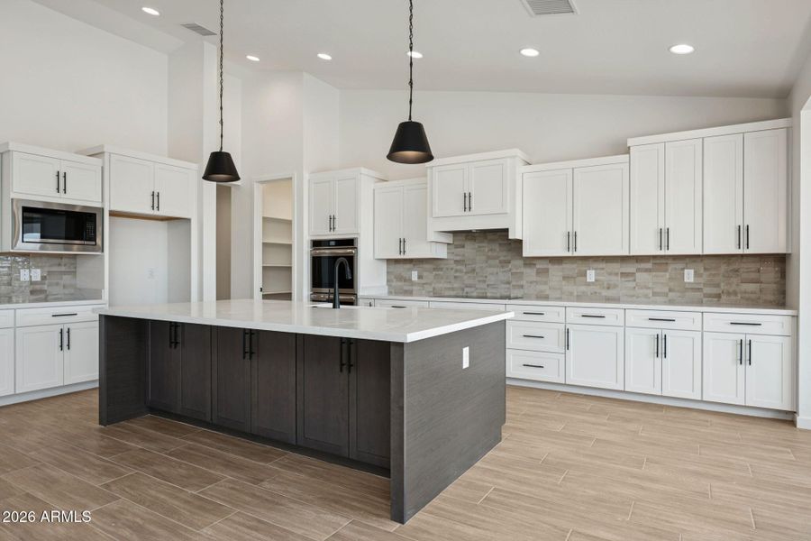 12-web-or-mls-20136-w-hazelwood-st