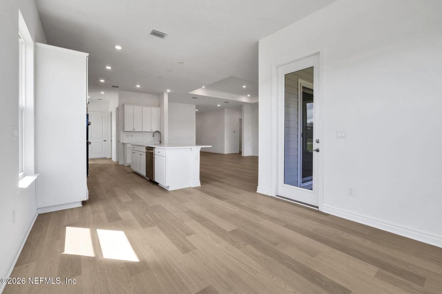 Spacious, unfurnished interior of a new home in Veranda Bay, Flagler Beach (Image 35).
