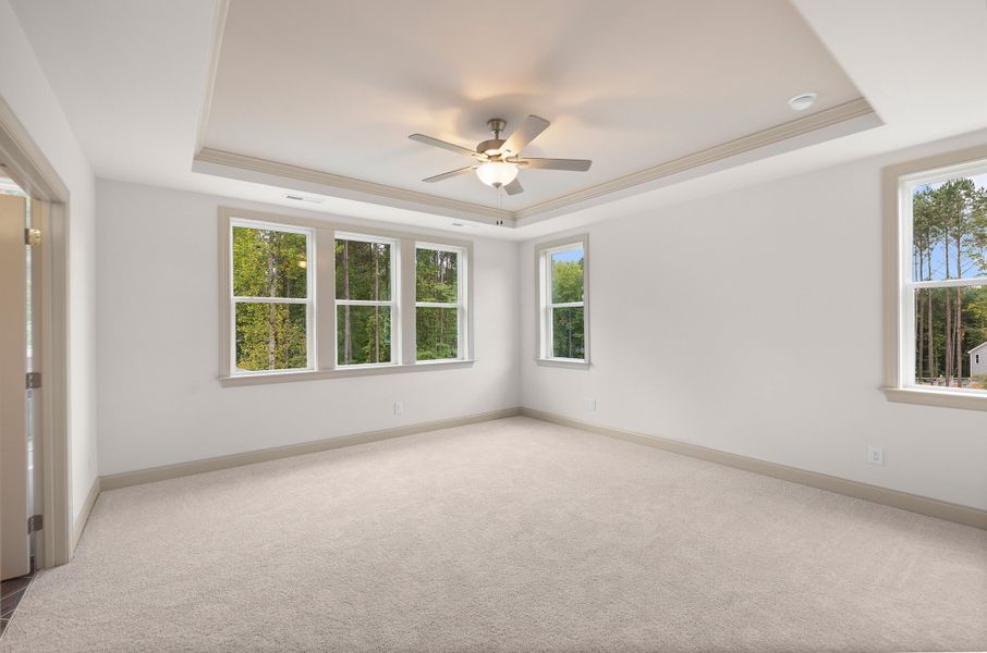 Representative unfurnished interior of a home built from the The Hampton by RobuckHomes in Baylee Ridge, Selma (Image 185).