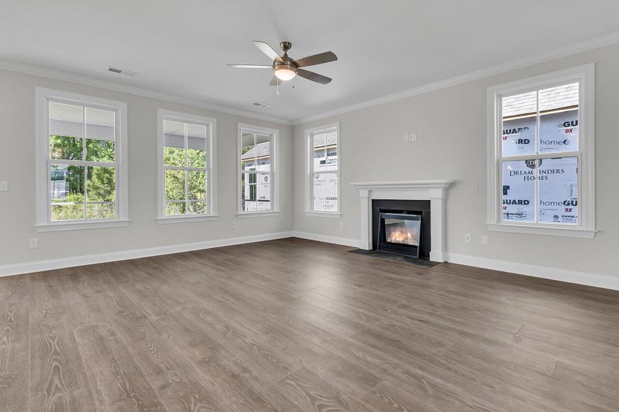Spacious, unfurnished interior of a new home in Tidewater at Lakes of Cane Bay, Summerville (Image 14). Spacious, unfurnished interior of a new home in Tidewater at Lakes of Cane Bay, Summerville (Image 14).
