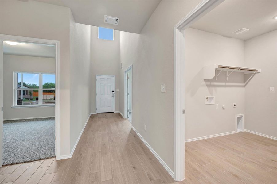 Spacious, unfurnished interior of a new home in Carillon, Manor (Image 23). Spacious, unfurnished interior of a new home in Carillon, Manor (Image 23).