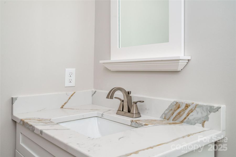 Furnished interior view inside a new home in , Dallas (Image 29). Furnished interior view inside a new home in , Dallas (Image 29).