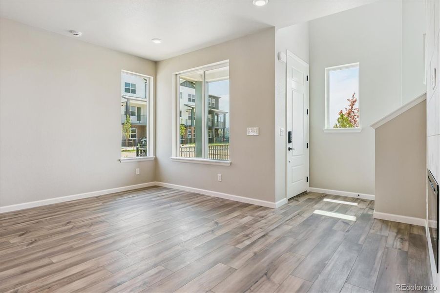 Spacious, unfurnished interior of a new home in The Townes at Skyline Ridge, Castle Pines (Image 16).