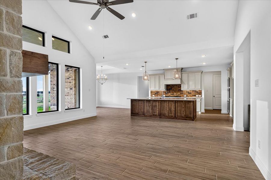 Doug Parr Homes | Open Kitchen and Family Room