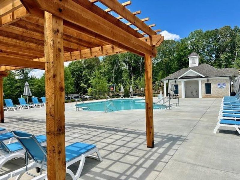 Community amenities in Ward's Crossing Townhomes, Johns Creek (Image 29).