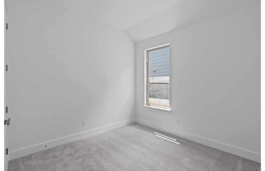 Additional Bedroom Additional Bedroom