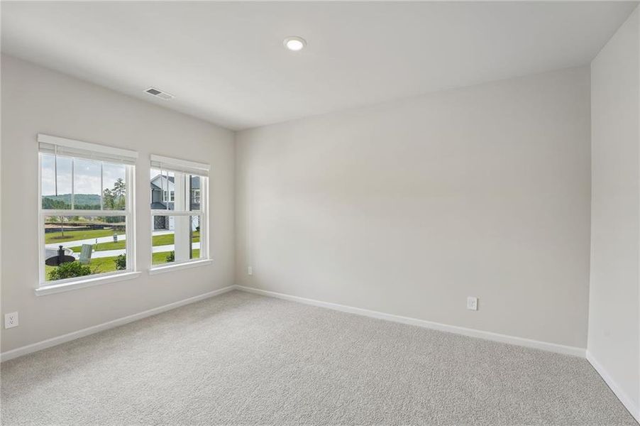 Spacious, unfurnished interior of a new home in Northwoods at Mirror Lake, Villa Rica (Image 18).