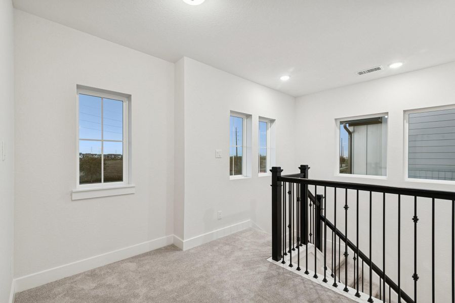 Spacious, unfurnished interior of a new home in , Katy (Image 15).