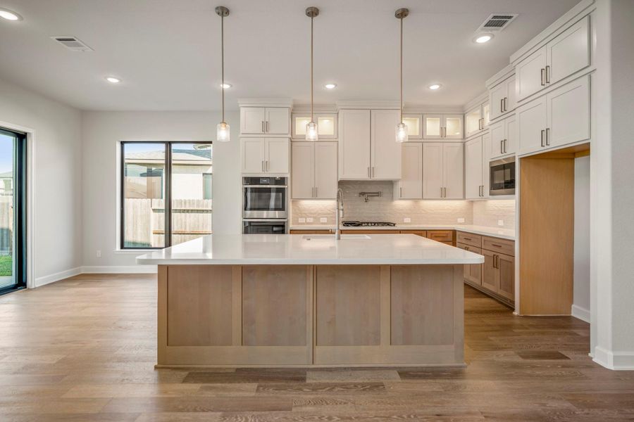 Furnished interior view inside a new home in Sienna 70′ Lots, Missouri City (Image 17).