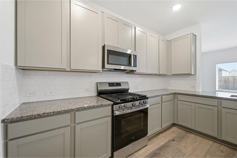 Furnished interior view inside a new home in Westridge, McKinney (Image 6).