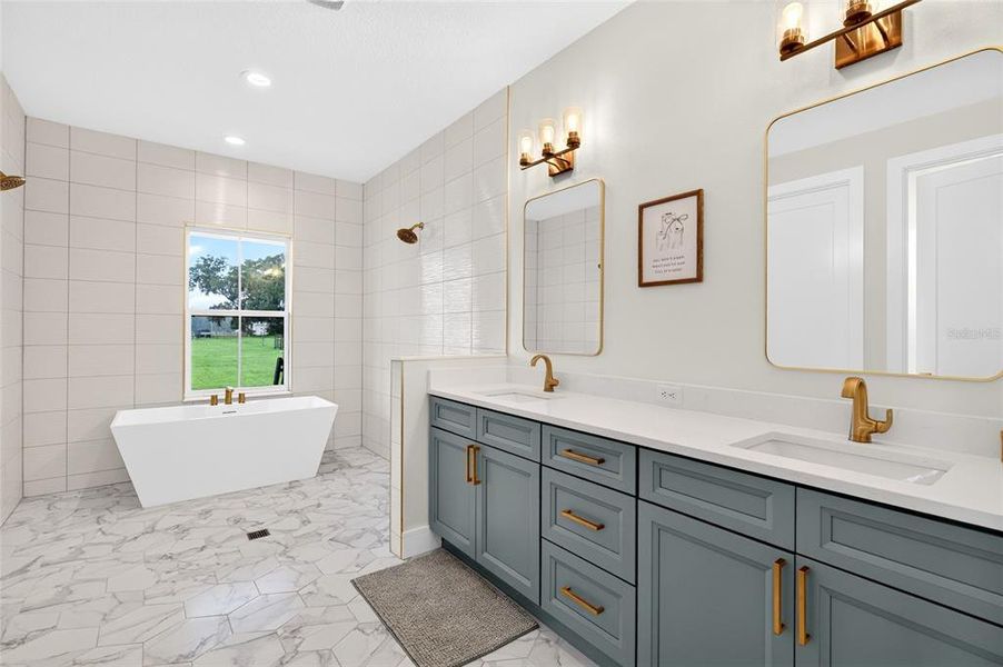Furnished interior view inside a new home in , Bushnell (Image 18).