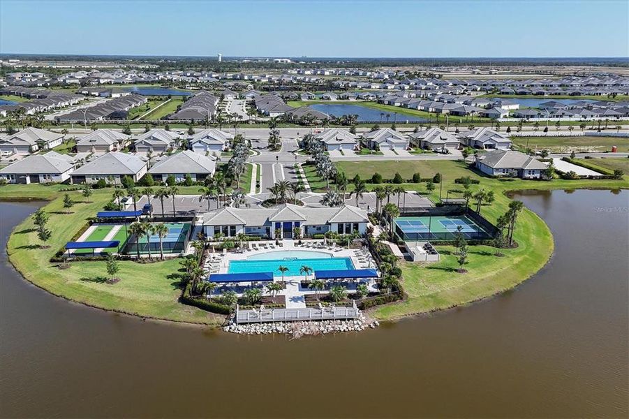 Image 50 of a home in Sweetwater at Lakewood Ranch.