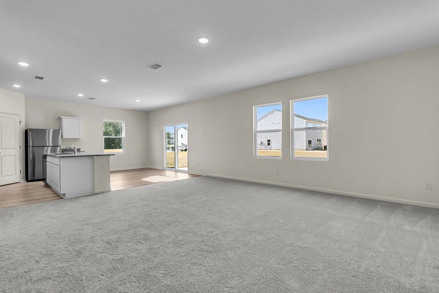 Representative unfurnished interior of a home built from the Supernova by Starlight Homes in Liberte, Converse (Image 18).